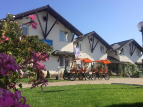  Bagolyvár Guesthouse, Restaurant, Wellness  Инаркс